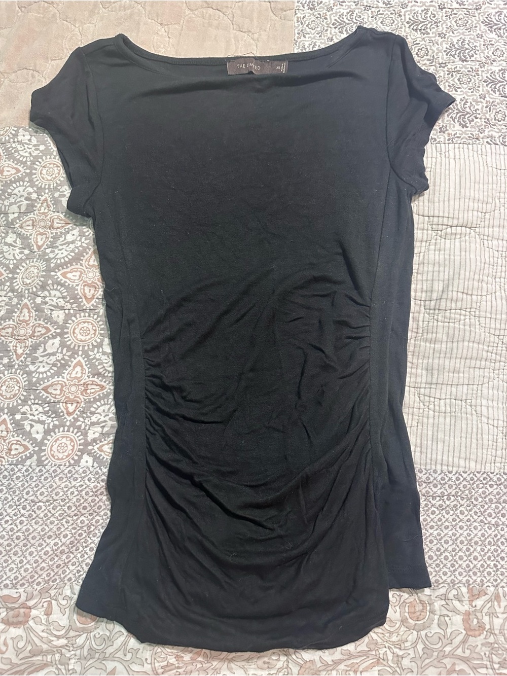 Black Women's Ruched Short Sleeve Top